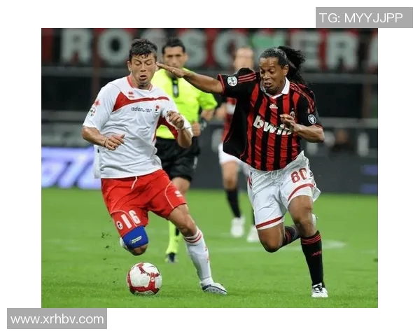 新闻意甲赛场上演绝杀大战，AC米兰惊险逆转佛罗伦萨取胜